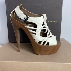 Bottega Veneta platform sandal size 38